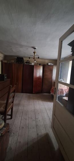 Casă cu 3 camere în Sângătin