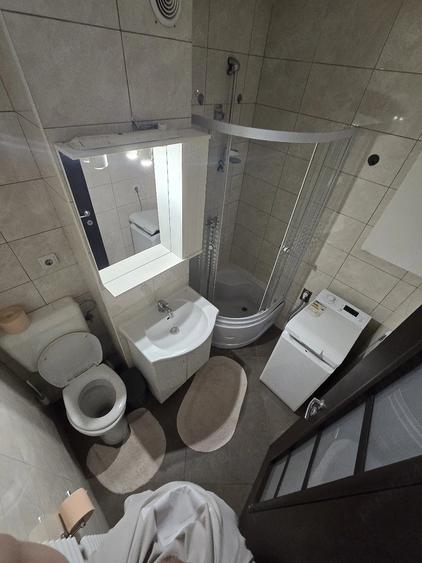 Apartament cu 2 camere decomandat în Gemenii