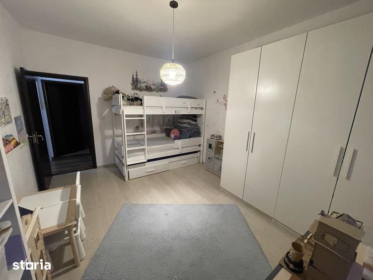 Casa cu 4 camere, curte 430 mp ?i acces asfaltat - 4
