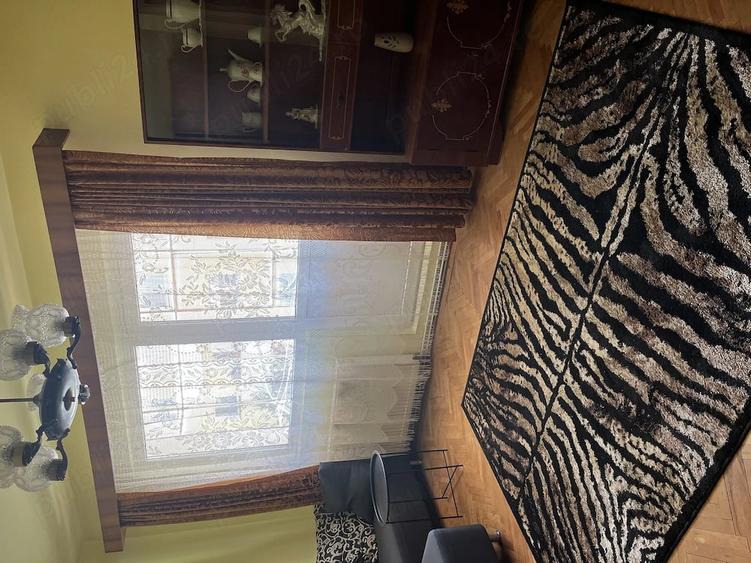 Apartament cu 3 camere decomandat în Valea Aurie