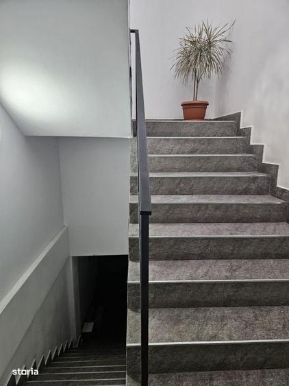 Spațiu comercial, de 450 mp, în Central