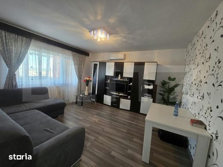Apartament cu 3 camere decomandat în Micro 4