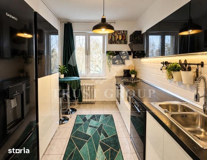 Apartament cu 2 camere semidecomandat, mobilat în Pajura