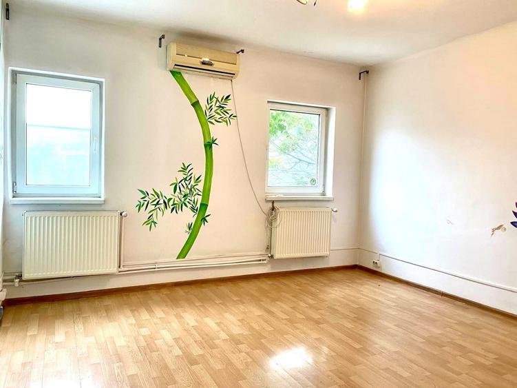 Apartament cu 5 camere în Dorobanți
