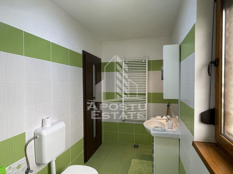Casă cu 5 camere cu Teren 612 Mp în Urseni