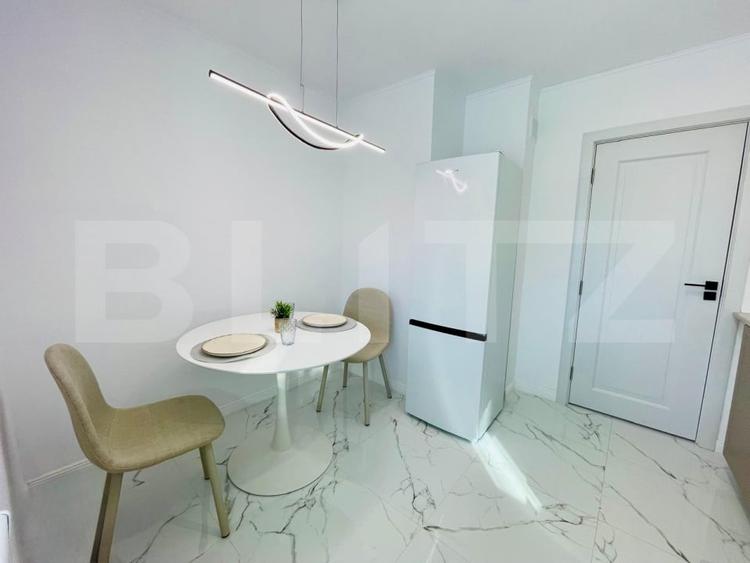 Apartament cu 3 camere semidecomandat, mobilat în Gării