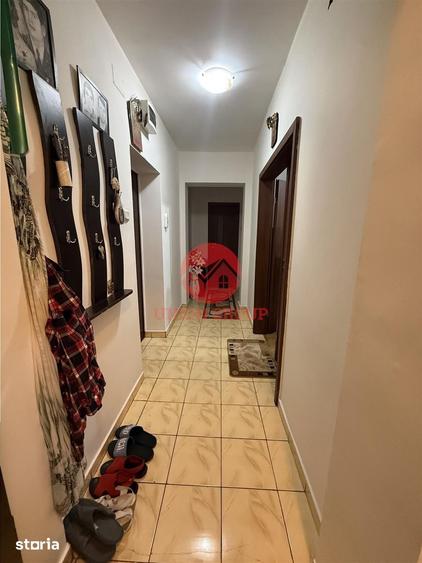 Apartament cu 2 camere decomandat în CET