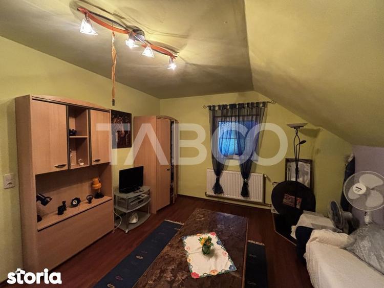 Casa de vanzare individuala cu 950mp teren Saliste zona deosebita - 2