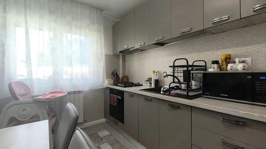 Apartament cu 3 camere decomandat în Ultracentral
