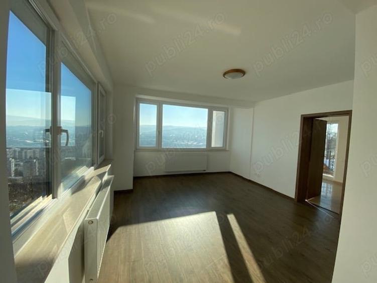 Apartament cu 5 camere decomandat în Grigorescu