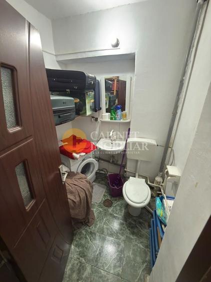 Apartament cu 4 camere decomandat, mobilat în Nicolina