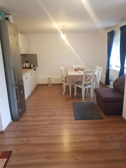 Casă cu 4 camere cu Teren 800 Mp în Avrig