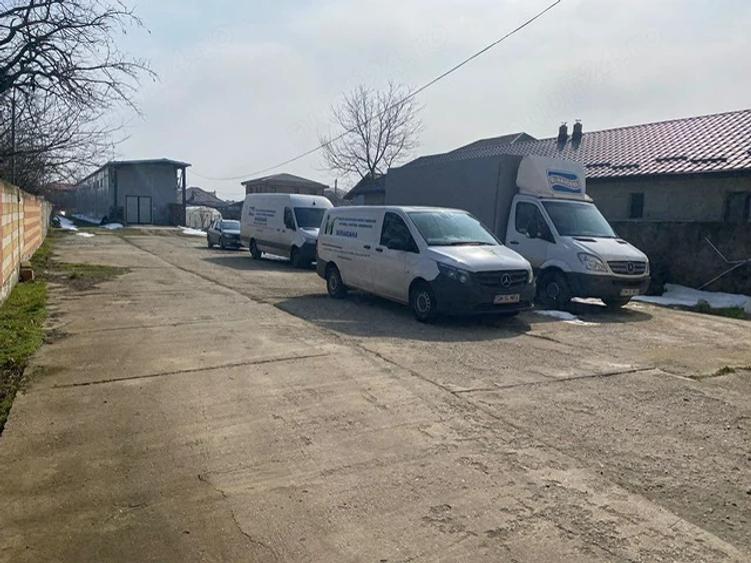 Spațiu comercial, de 595 mp, în Cornetu