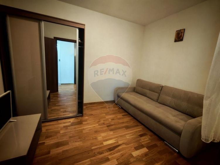 Casă individuală cu 2 camere cu Teren 1200 Mp în Periferie