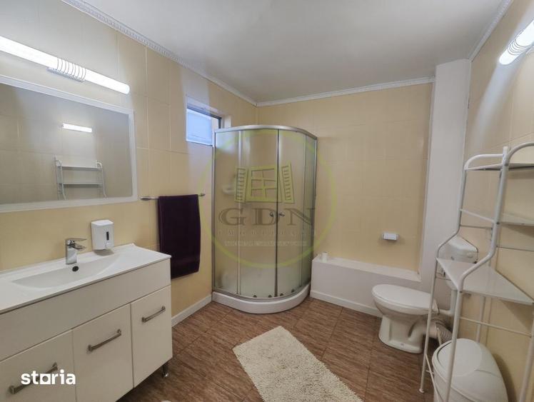 Casă cu 6 camere cu Teren 1124 Mp în Popoveni