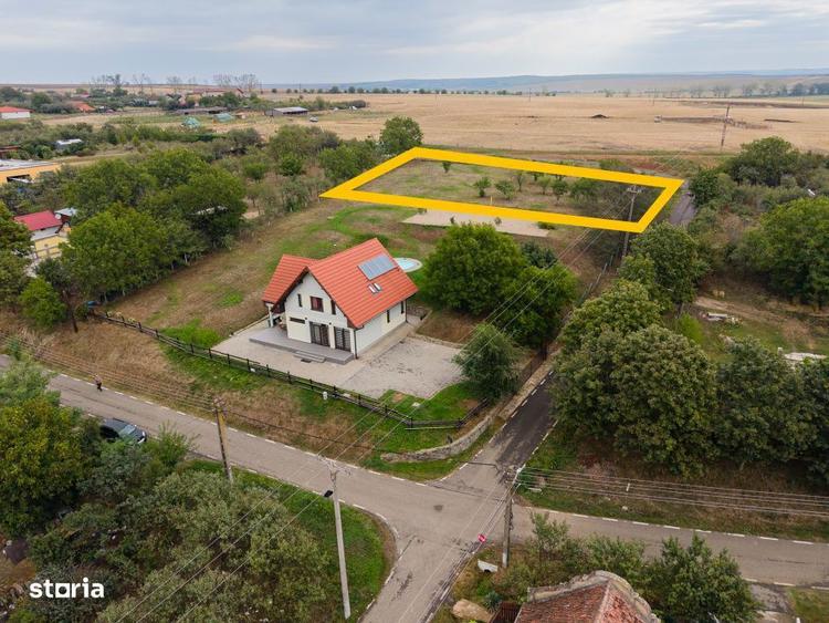 Teren de 1584 mp, în Pișchia