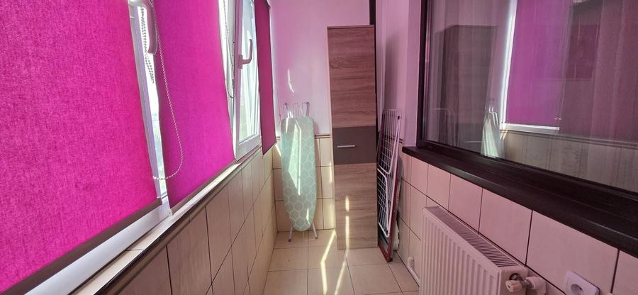 Apartament cu 2 camere decomandat, mobilat în Casa de Cultură