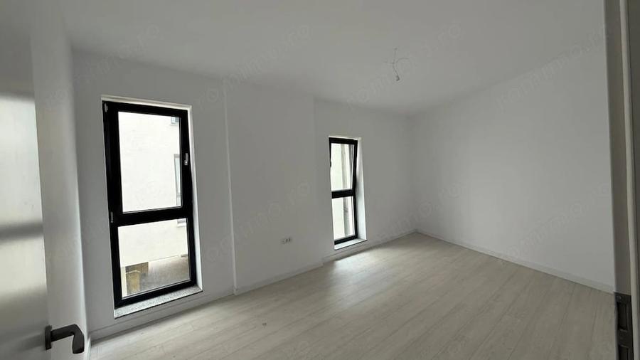 Apartament cu 3 camere în Nerva Traian
