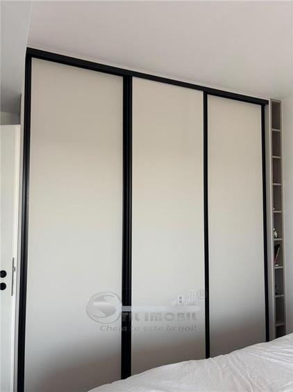 Apartament cu 3 camere decomandat în Valea Adâncă