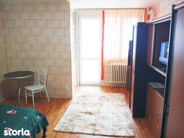 Proprietar inchiriez garsoniera CF 1, Calea Vitan Auchan , 330 EURO - 1