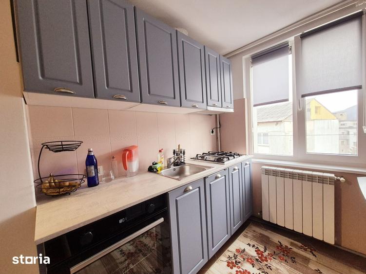Apartament cu 2 camere decomandat în Precista