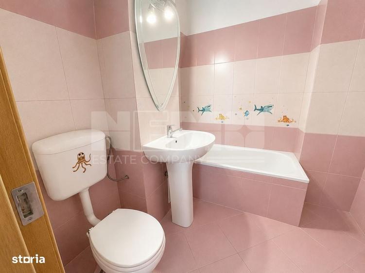 Apartament cu 3 camere decomandat în Vicovu de Sus