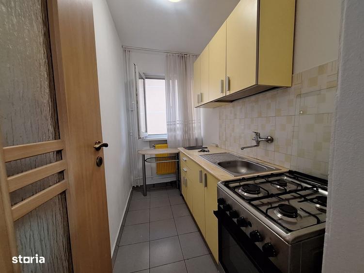 Apartament cu 2 camere nedecomandat în Girocului