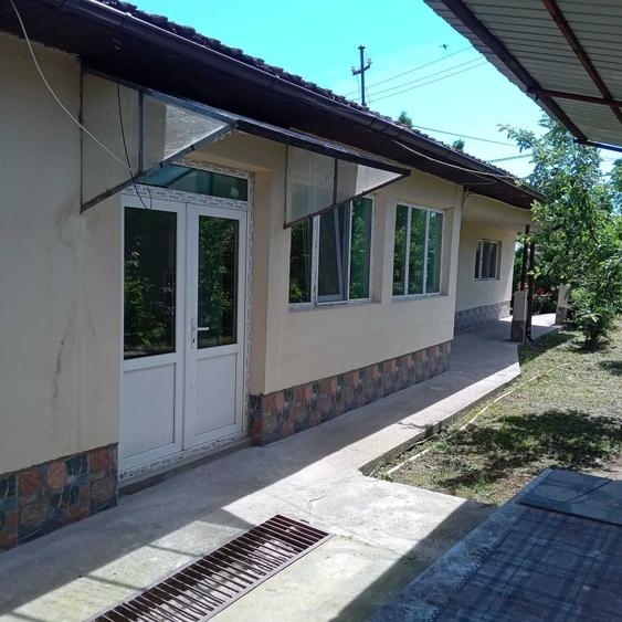 Casă cu 4 camere în Găujani