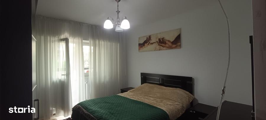Apartament cu 2 camere decomandat în Calea București