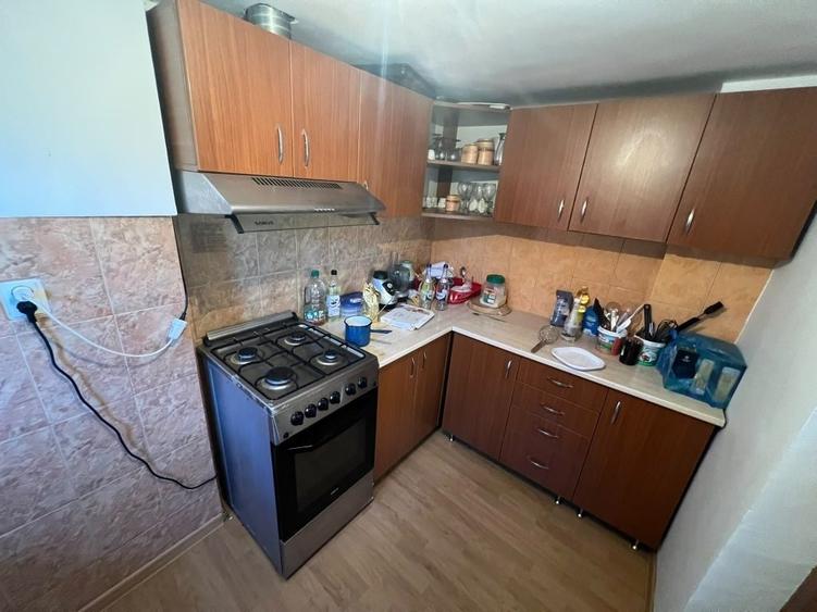 Casă cu 4 camere în Cârcea