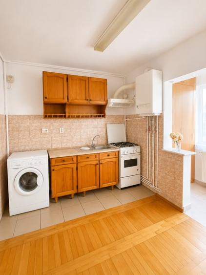 Apartament cu 2 camere decomandat, mobilat în Hotvon