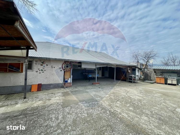 Casă cu 3 camere cu Teren 500 Mp în Central