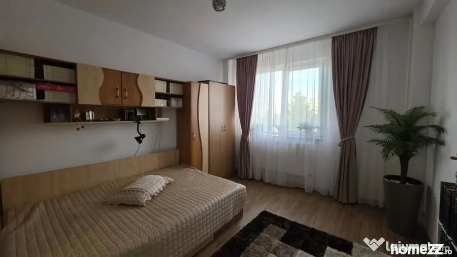 Apartament cu 3 camere decomandat în Ultracentral