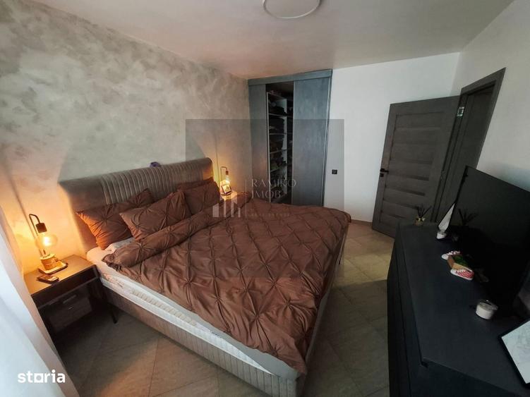 Apartament cu 3 camere decomandat, mobilat în Metalurgiei
