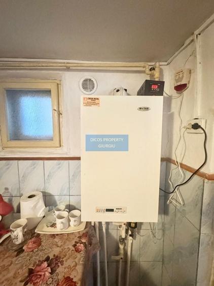 Casă individuală cu 4 camere cu Canalizare în Casa Cărții
