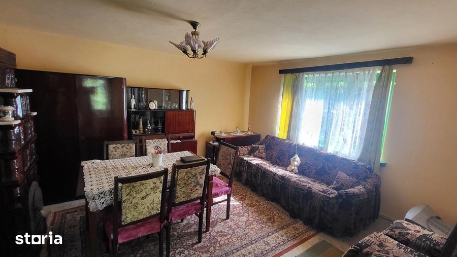 Casă cu 3 camere cu Teren 3600 Mp în Mărtinești
