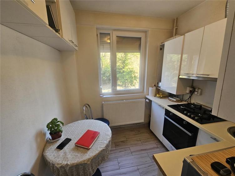 Apartament cu 2 camere decomandat în Calea Caransebeșului