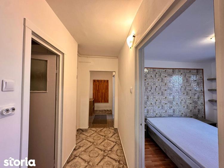 Apartament cu 2 camere decomandat în Tei