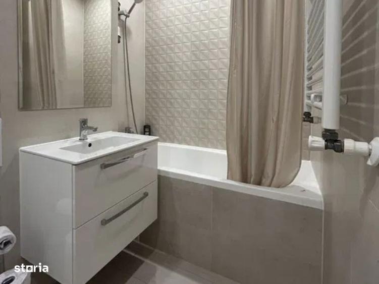 Apartament cu 2 camere, mobilat în Central — fotografia 1