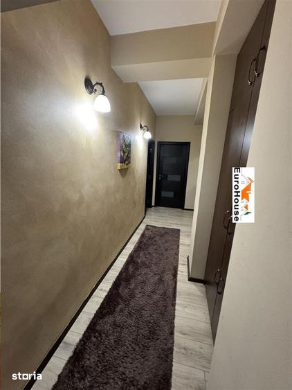Apartament cu 3 camere decomandat în Ampoi 3