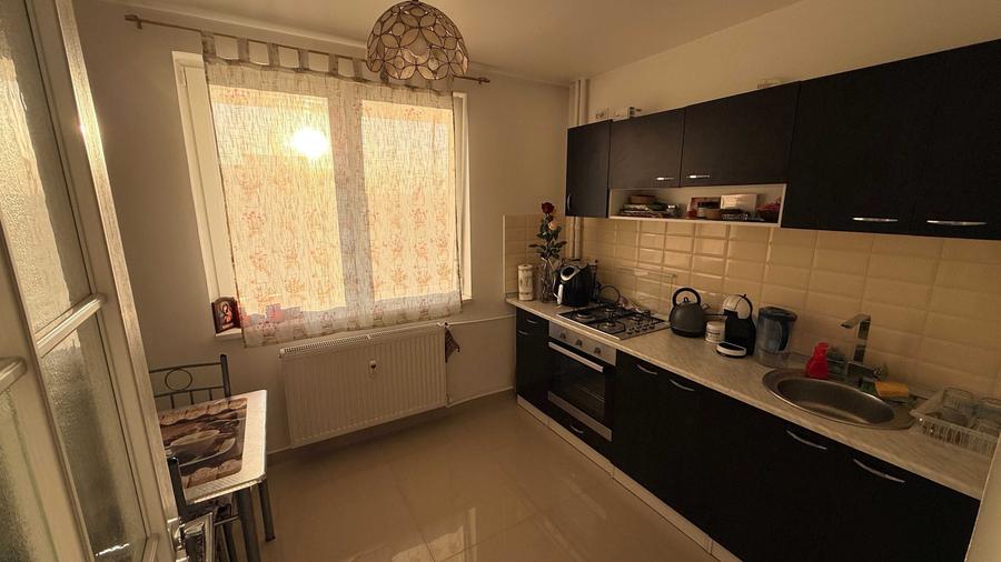 Apartament cu 2 camere semidecomandat în Brâncoveanu