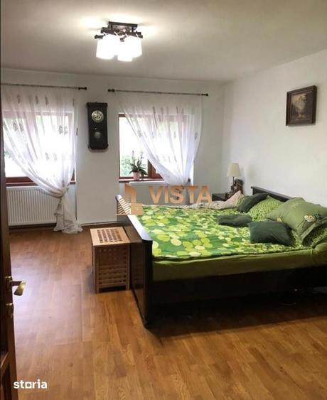 Casă cu 5 camere cu Teren 490 Mp în Vulcan