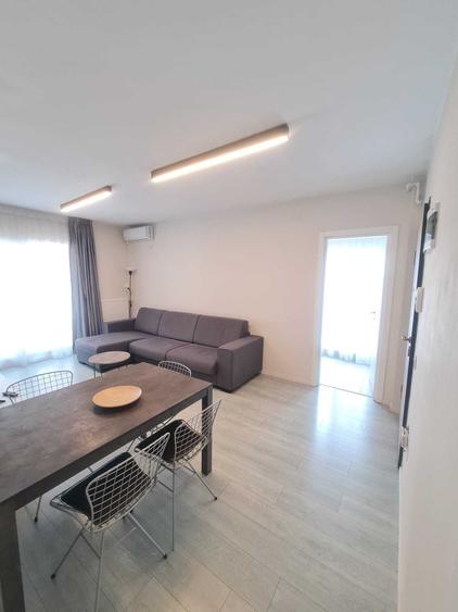 Apartament cu 2 camere semidecomandat în Central