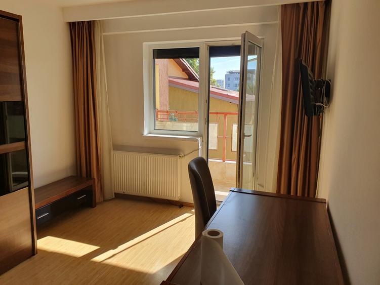 Apartament cu 2 camere decomandat în Drumul Taberei