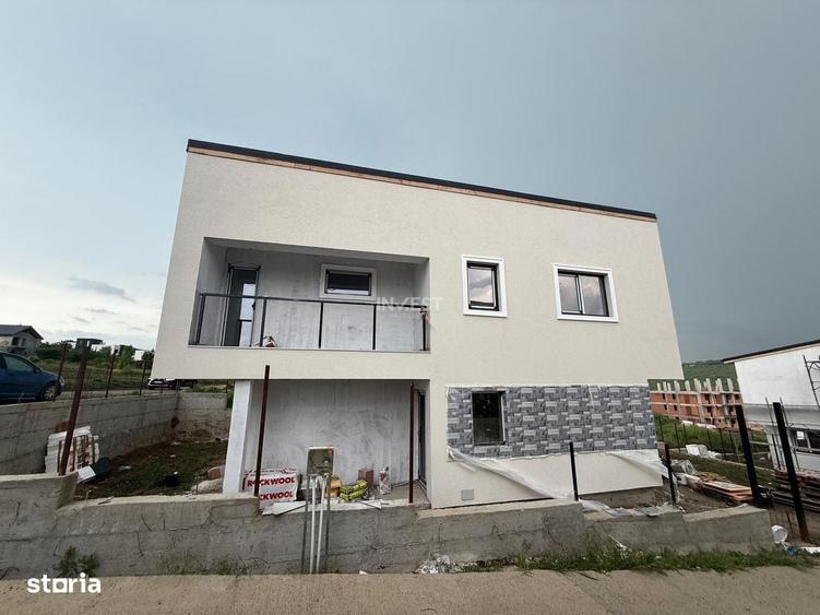 Casă cu 4 camere în Valea Lupului