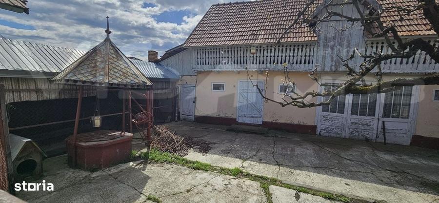 Casă cu 3 camere în Central