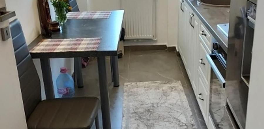 Apartament cu 2 camere decomandat, mobilat în Brătianu