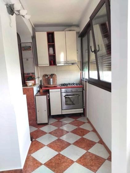 Apartament cu 2 camere semidecomandat în Dristor