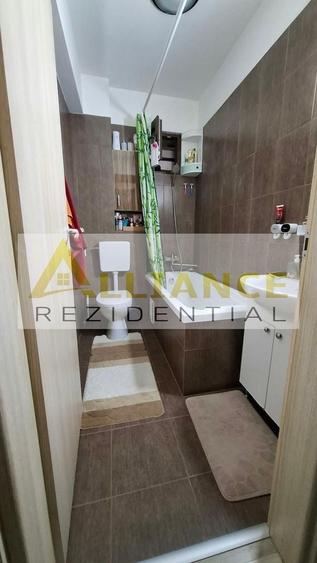Apartament cu 2 camere decomandat, mobilat în Central