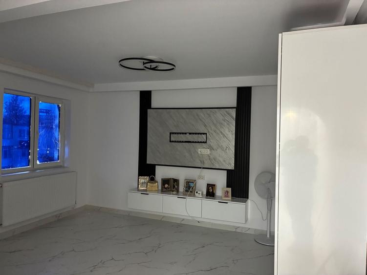 Apartament cu 2 camere semidecomandat în Ultracentral